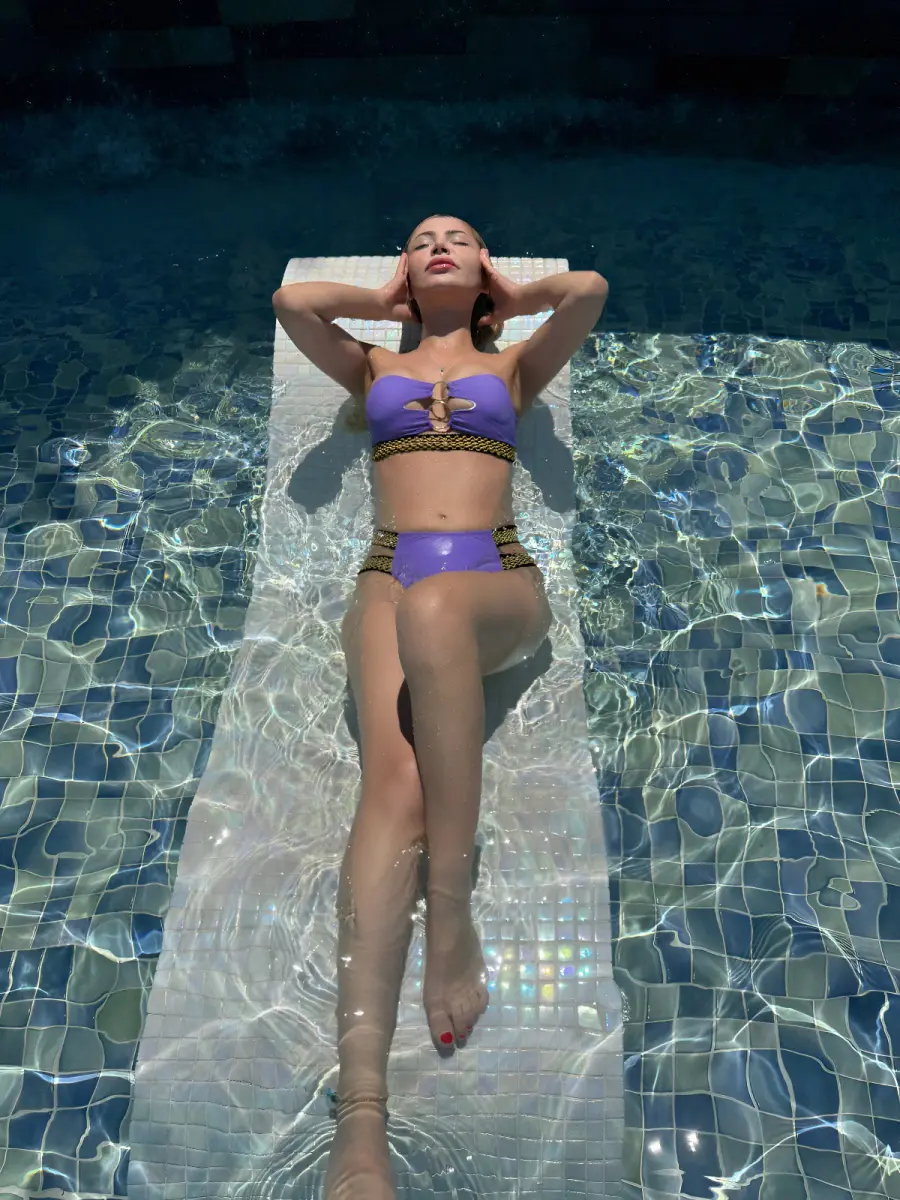 Gül Gökçe Korkmaz'dan bikini pozları 4 gulgokce Gül Gökçe Korkmaz'dan bikini pozları