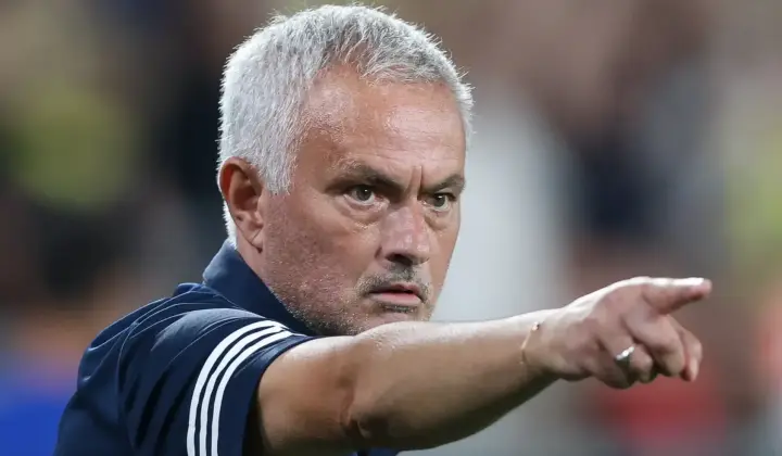 Fenerbahçe Mourinho ile yollarını resmen ayırdı 1 Fenerbahçe Mourinho ile yollarını resmen ayırdı