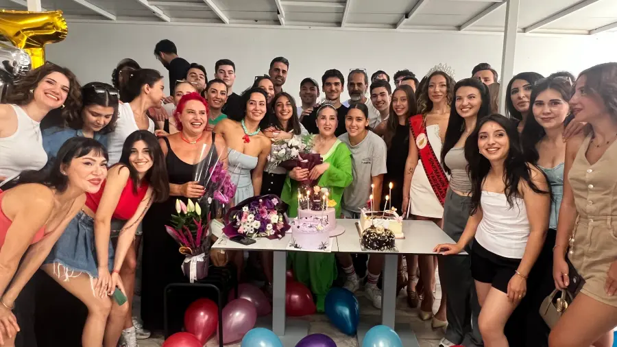 Güzeller ödüllerine kavuştular 7 tumay pasta Güzeller ödüllerine kavuştular