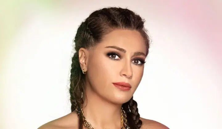 Zeynep Yılmaz’dan Yıllar Sonra Sahnelere Büyük Dönüş!