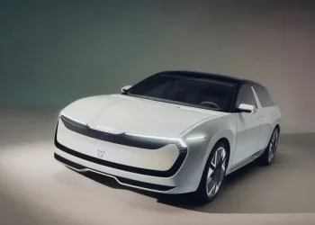 Geleceğin elektrikli station wagon modeli: Vision O