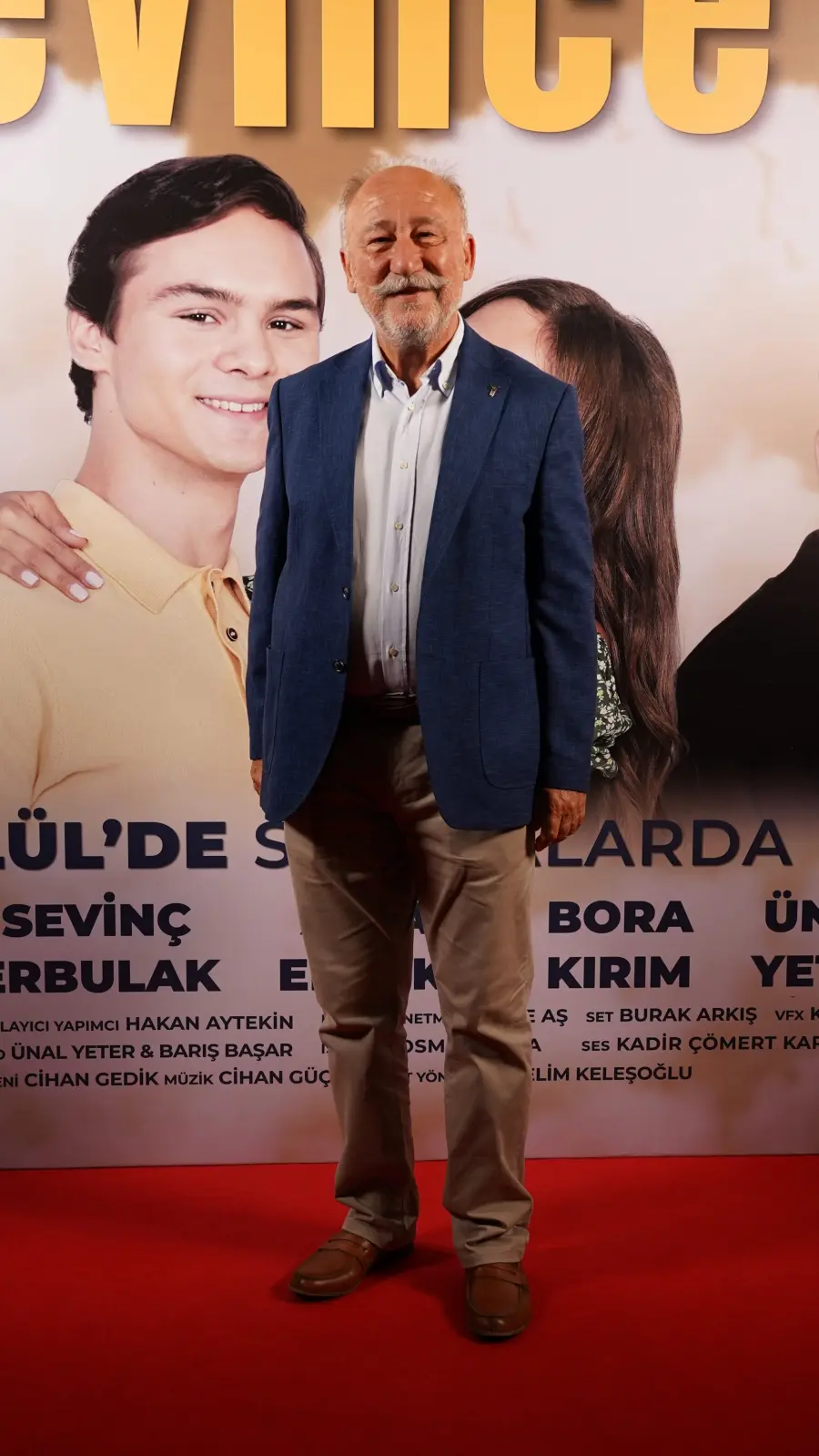 'Sevince' filminin galasına yoğun ilgi 7 altan erkeklli 'Sevince' filminin galasına yoğun ilgi