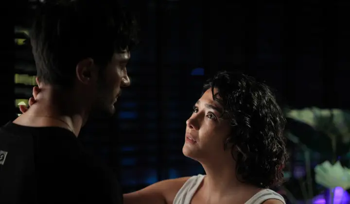 Aybüke Pusat, yeni dizisindeki rolünü anlattı 1 Aybüke Pusat, yeni dizisindeki rolünü anlattı