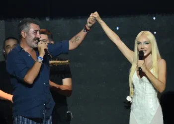 Cahide Alaçatı’da Gülşen & Hakan Altun sürprizi