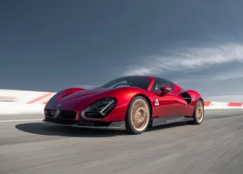 Alfa Romeo’nun yeniden doğan efsane modeli 33 Stradale Kuzey Amerika’da sahne aldı