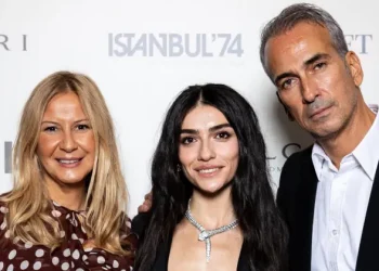 İst.Festivali’nin 15. yıl gala daveti ünlü isimlerin katılımı ile gerçekleşti