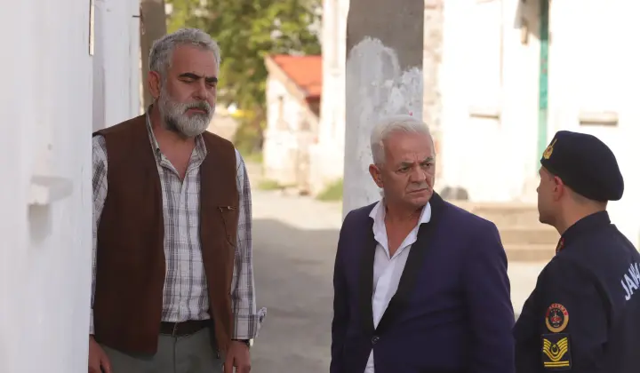 Geçmişiyle savaşan İskender, aşkına sahip çıkabilecek mi? 1 Geçmişiyle savaşan İskender, aşkına sahip çıkabilecek mi?