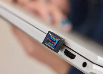 SANDISK, Extreme Fit ile dünyanın en küçük 1 TB USB-C flash sürücüsünü sunar