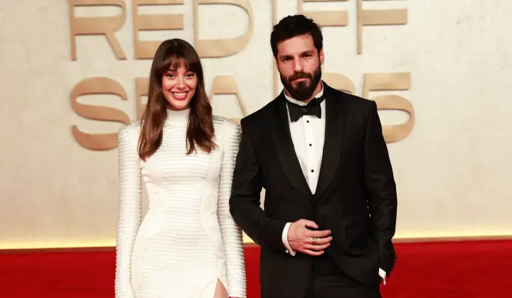 Dilan Çiçek Deniz ve Serkan Çayoğlu Red Sea Uluslararası Film Festivali'ne damga vurdu 3 Dilan Çiçek Deniz ve Serkan Çayoğlu Red Sea Uluslararası Film Festivali’ne damga vurdu