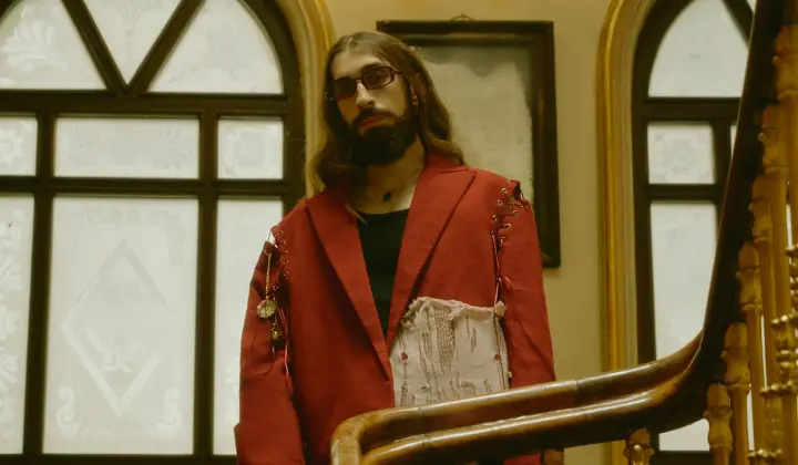 Emre Fel'in ikinci albümü 'Eyvahlar Olsun' yayımda 1 Emre Fel’in ikinci albümü ‘Eyvahlar Olsun’ yayımda