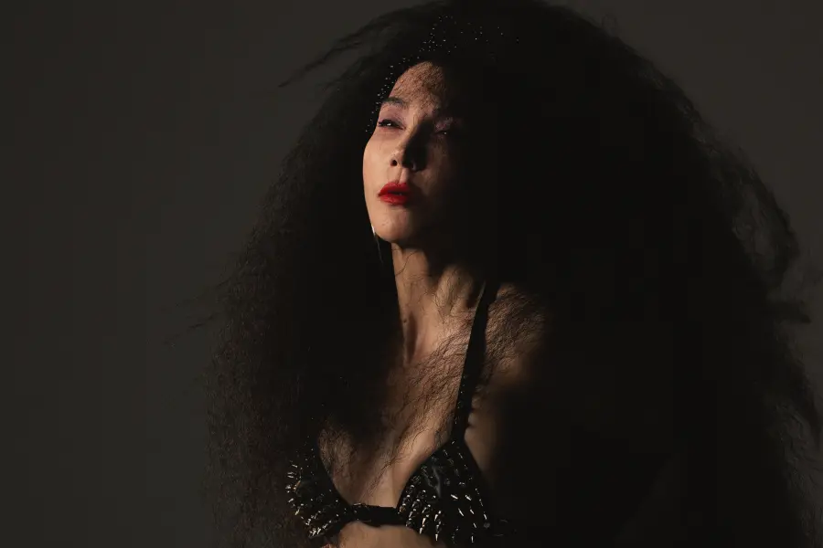 Hande'den kapalı gişe 'Sezen' gecesi 4 hande yener 900 Hande'den kapalı gişe 'Sezen' gecesi