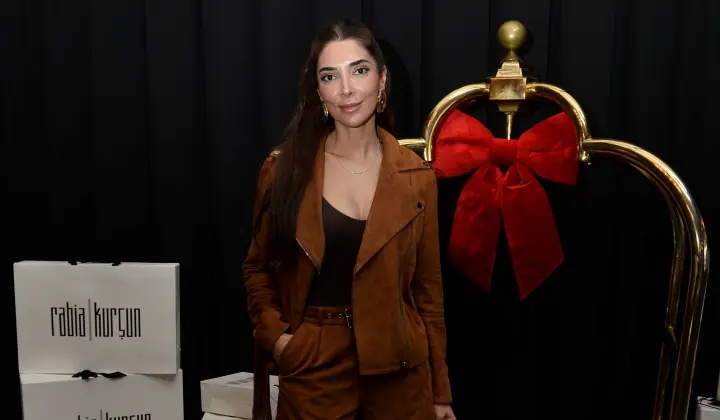 Rabia Polat’ın moda yolculuğunda 10. yıla özel koleksiyon 1 Rabia Polat’ın moda yolculuğunda 10. yıla özel koleksiyon