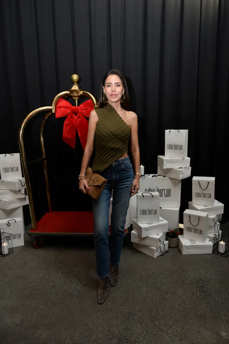 Rabia Polat’ın moda yolculuğunda 10. yıla özel koleksiyon 3 senem taskin Rabia Polat’ın moda yolculuğunda 10. yıla özel koleksiyon