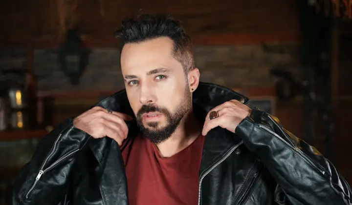 Bahadır Tatlıöz'den yeni klip 1 Bahadır Tatlıöz’den yeni klip