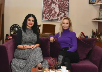 Astrolog Başak Bağlı, Ayşegül Yıldız’ın doğum haritasını çıkardı