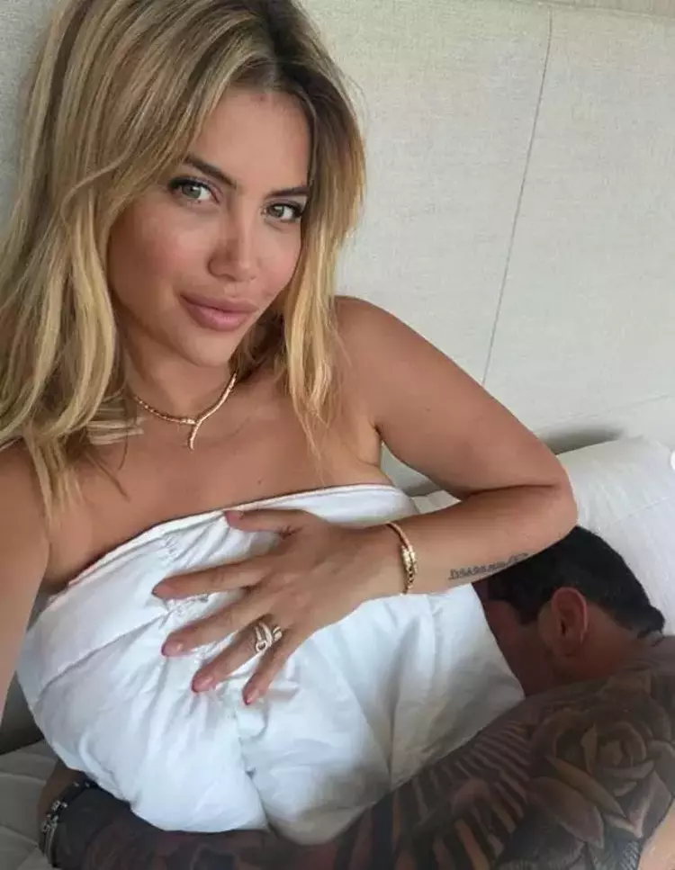 Wanda Nara'dan yatak odası paylaşımı 3 69a03d49cf57a0995ef54c6f Wanda Nara'dan yatak odası paylaşımı