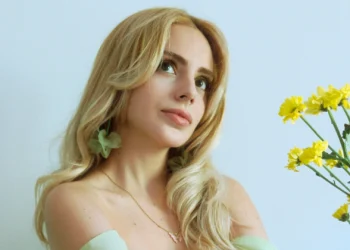 Cansu, “Pastel Melankoli”yi görsel bir şölenle taçlandırıyor!