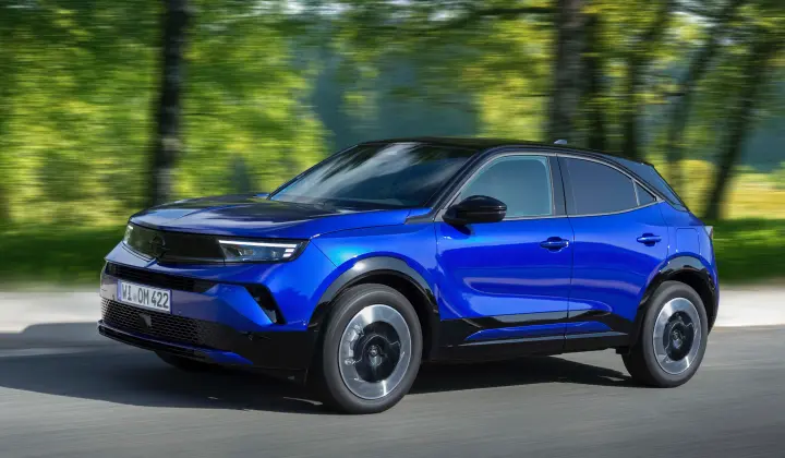 48V Hibrit teknolojisine sahip Opel Corsa ve Mokka Türkiye’de
