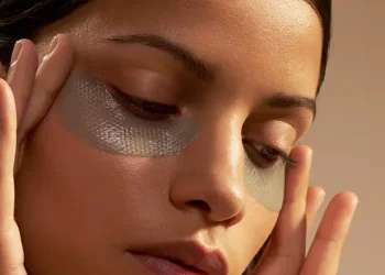 L’Occitane’ın Shea’lı göz maskeleri ile 15 dk’da etki