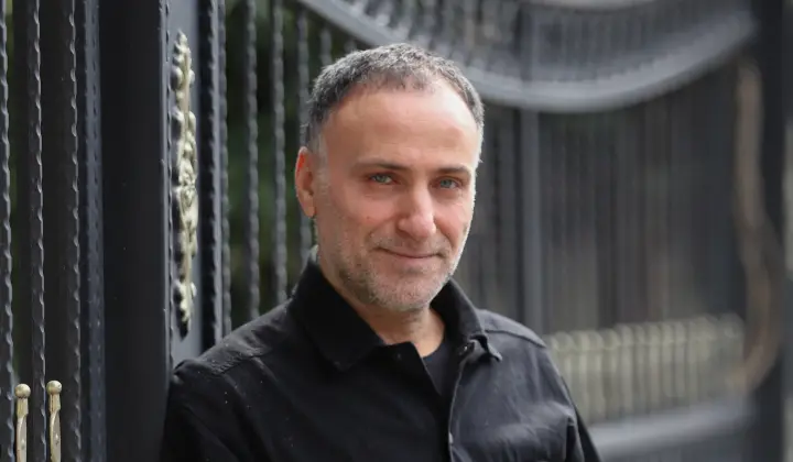 Uzak Şehir’in Hasan’ı Mehmet Polat, oyunculuk serüvenini anlattı