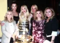 Türkan Şerbetçi’ye dostlarından doğum günü sürprizi