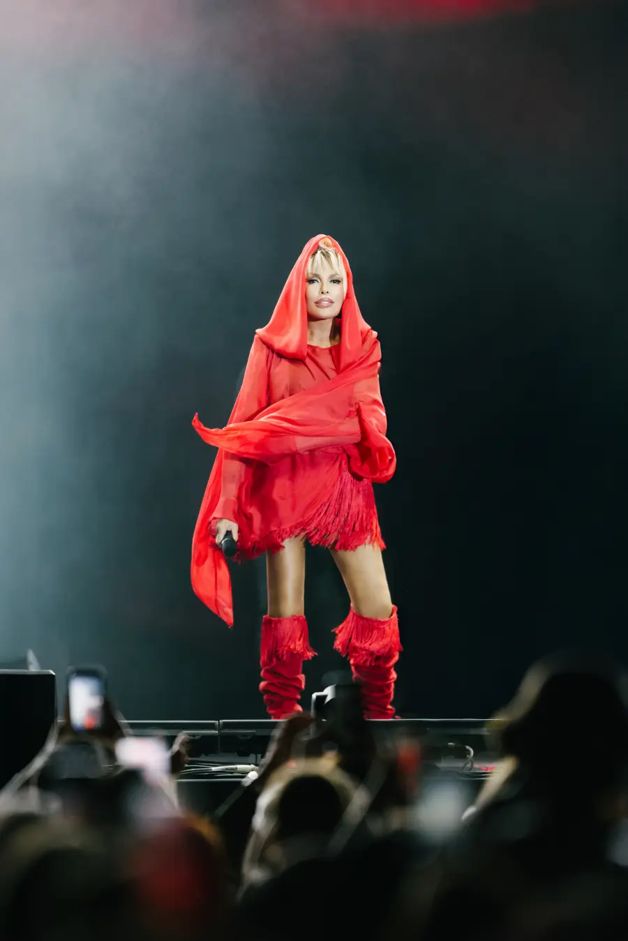 ajda arena1 Ajda Pekkan'dan müzik tarihine geçen gece