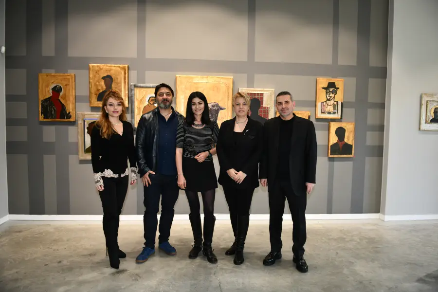 arzu bilgehan deniz Bubi'den Dg Art Gallery'de 'İkonalar' sergisi