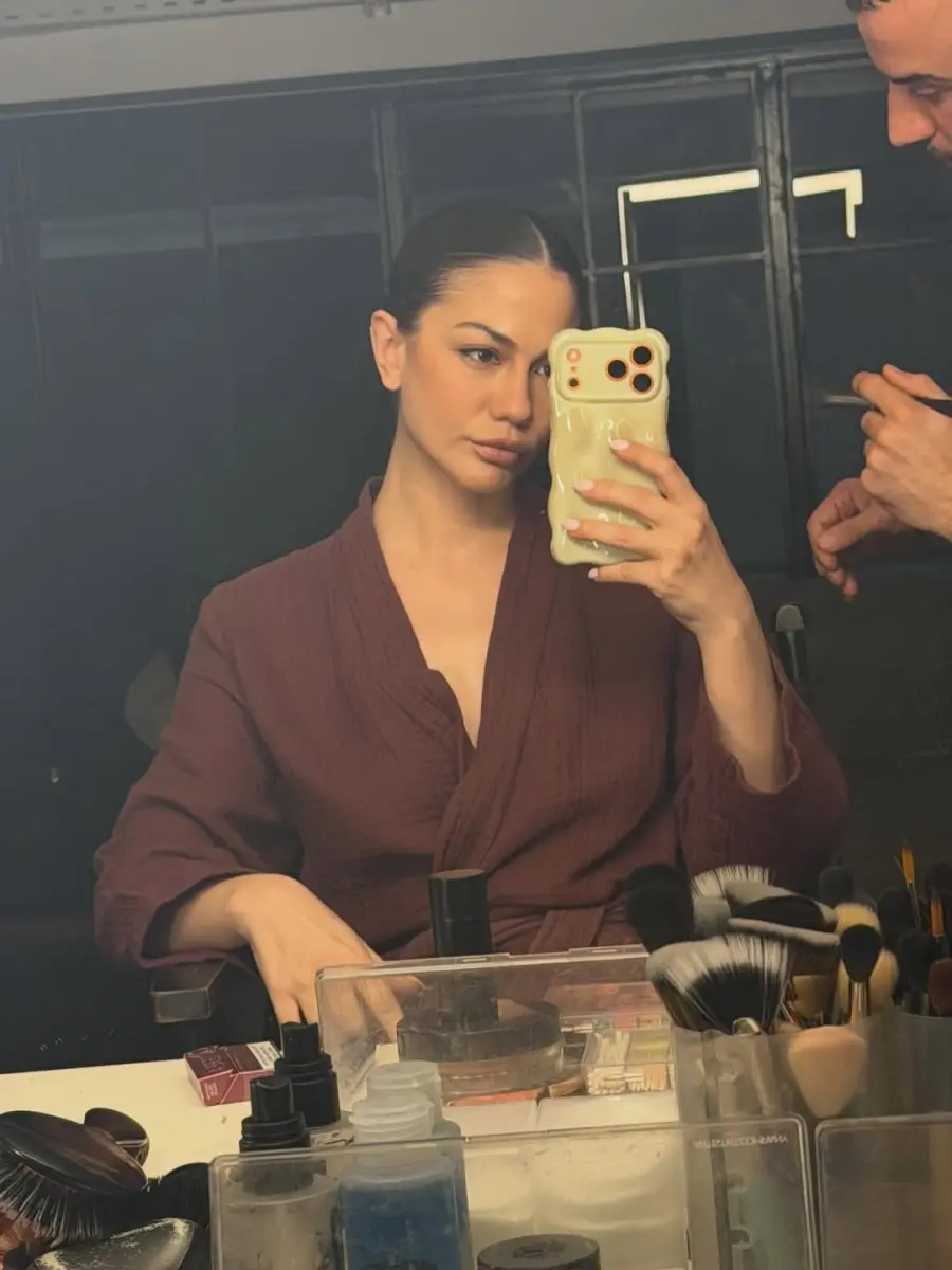 Demet Özdemir'den kamera arkası kareleri 6 demet set1 Demet Özdemir'den kamera arkası kareleri