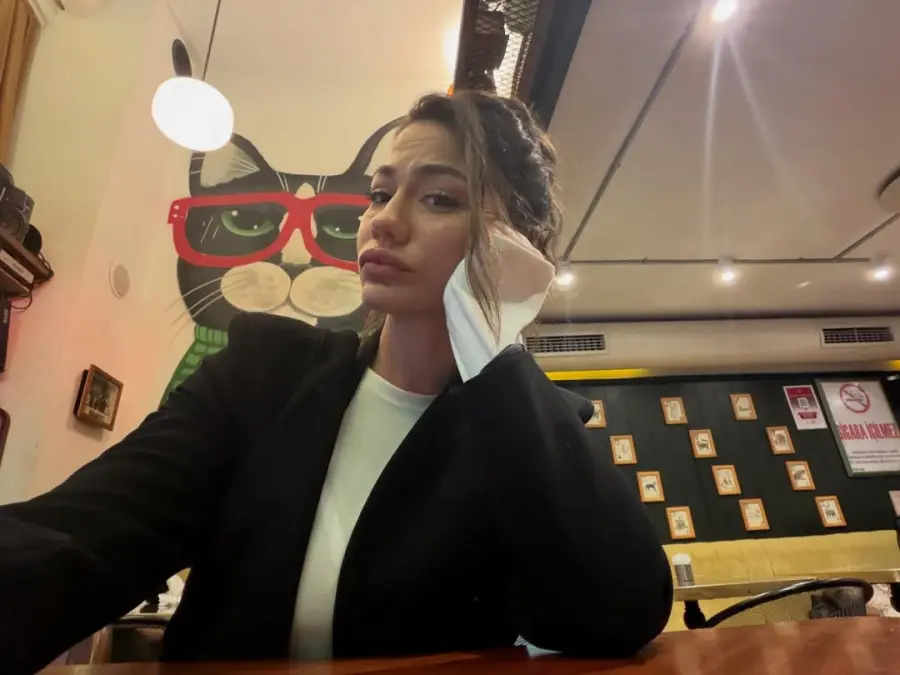 Demet Özdemir'den kamera arkası kareleri 7 demet set2 Demet Özdemir'den kamera arkası kareleri