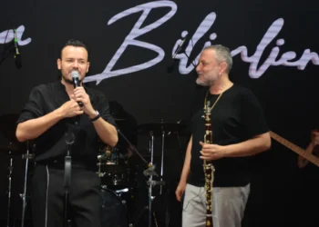 Deha Bilimlier’den sokak hayvanları için anlamlı gece