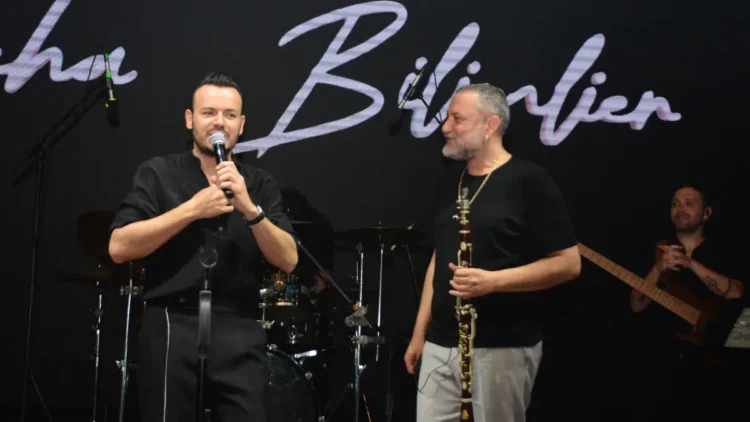 Deha Bilimlier’den sokak hayvanları için anlamlı gece