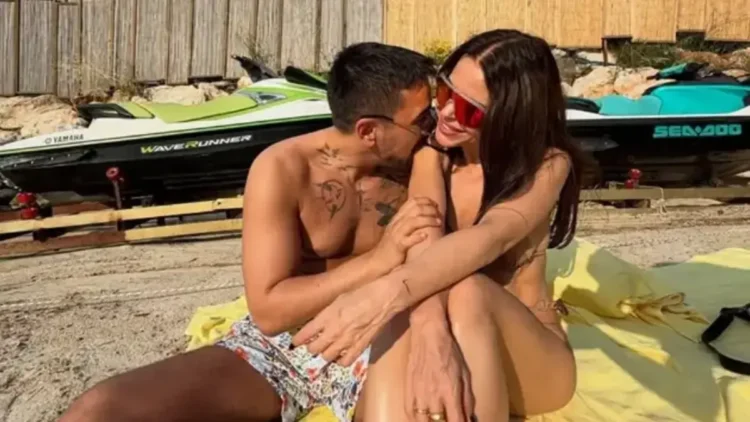 Simge ve sevgilisinden tatil pozları