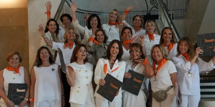 Bazaart’ın 15 Yıllık Sanat Hafızası Kibele Sanat Galerisi'nde sanatseverlerle buluştu 3 Bazaart’ın 15 Yıllık Sanat Hafızası Kibele Sanat Galerisi’nde sanatseverlerle buluştu
