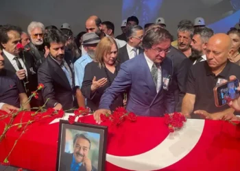 Efsane oyuncu Kadir İnanır’a veda…