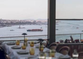 İstanbul’un en şık teras manzarası ‘Mesai’de