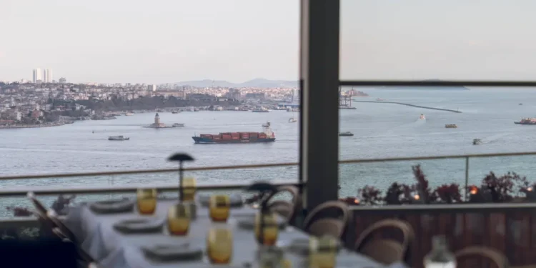 İstanbul’un en şık teras manzarası ‘Mesai’de