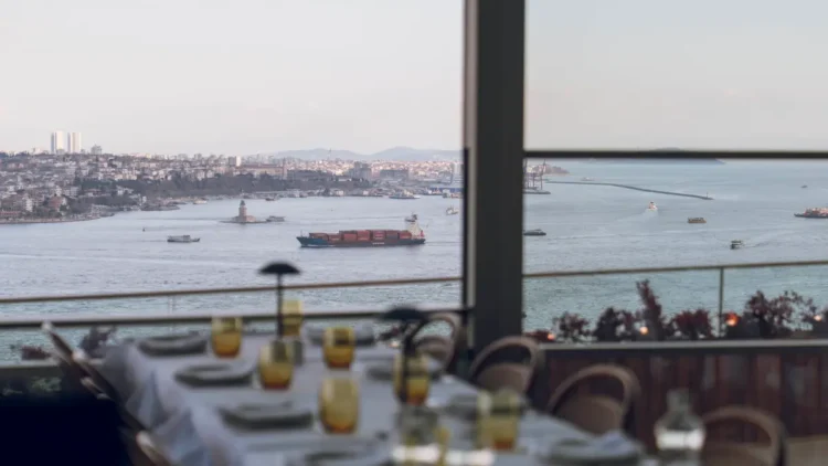 İstanbul’un en şık teras manzarası ‘Mesai’de
