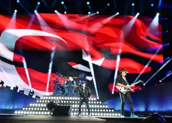 Scorpions, 33 yıl sonra aynı stadyumda tarih yazdı
