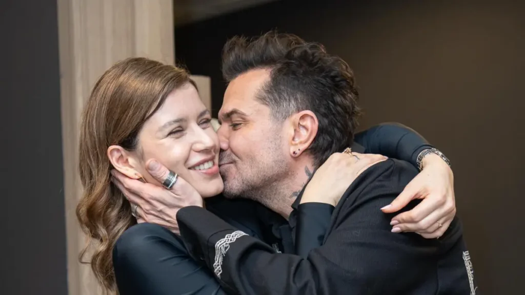 beren kenan Kenan Doğulu'dan romantik 12. yıl kutlaması