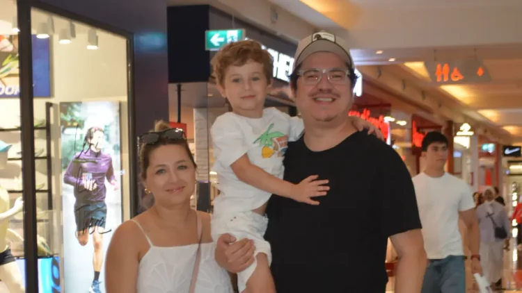 Mutlu aile tablosu