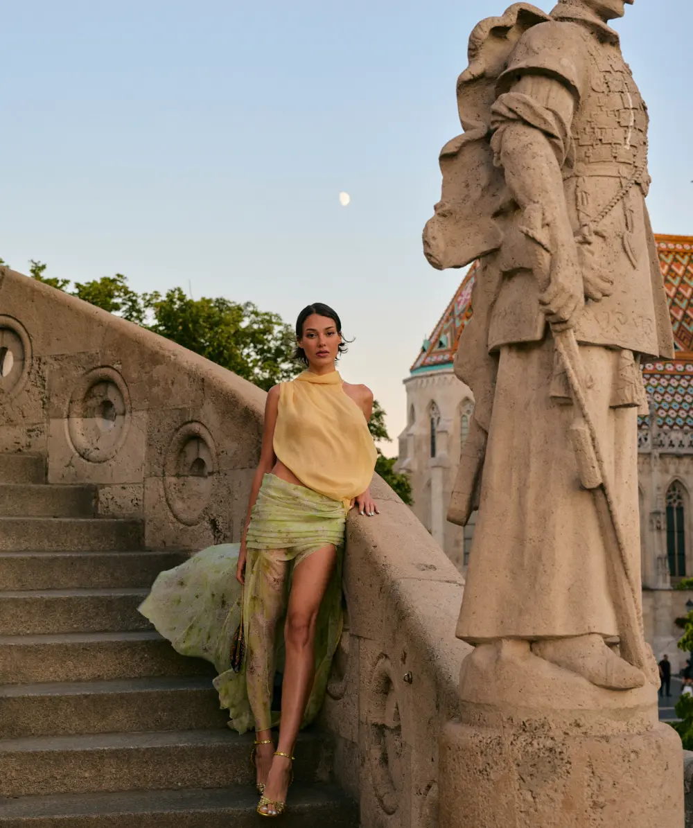 dilan cicek Dilan Çiçek Deniz tatil için Budapeşte'yi tercih etti