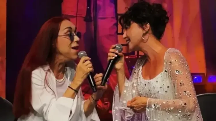 Şevval Sam konserinde Leman Sam sürprizi 13 Şevval Sam konserinde Leman Sam sürprizi