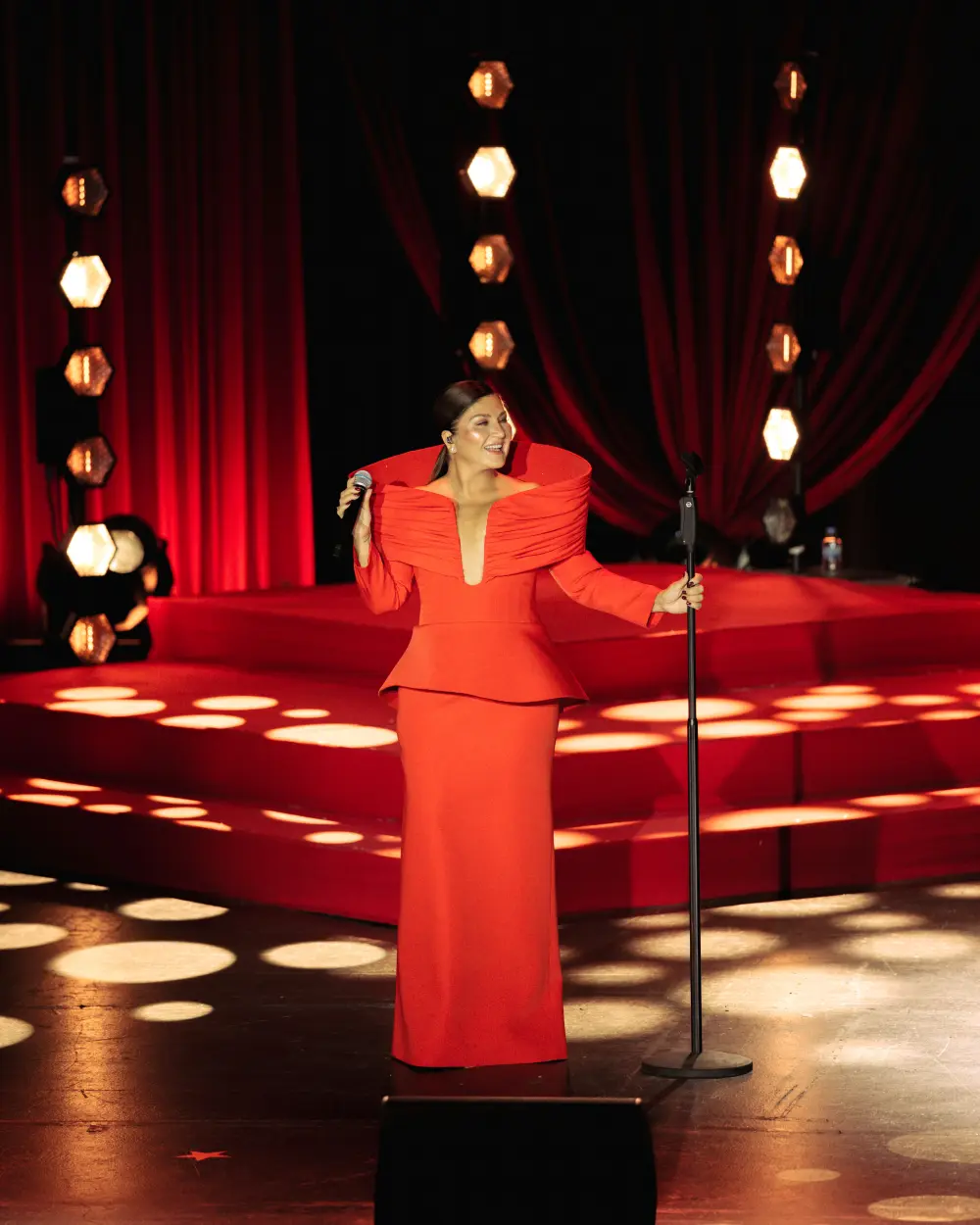 sc harbiye1 Sibel Can'dan Harbiye'de muhteşem konser