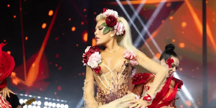 Ajda Pekkan'la Harbiye'de Görkemli Gece! 3 Ajda Pekkan’la Harbiye’de Görkemli Gece!