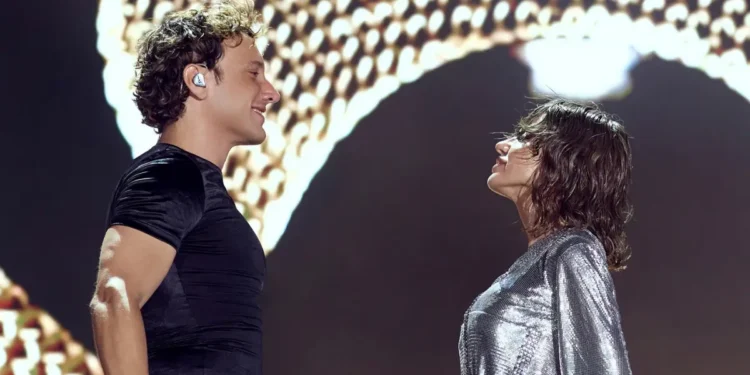 Edis ve Gülşen, İstanbul Festivali’ni coşturdu 8 Edis ve Gülşen, İstanbul Festivali’ni coşturdu