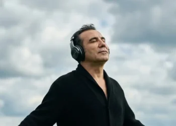 Ferhat Göçer’den takıntılı aşıklara şarkı geldi!