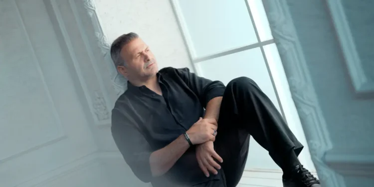 Mustafa Kılıç ilk EP'si ile karşımızda 3 Mustafa Kılıç ilk EP’si ile karşımızda