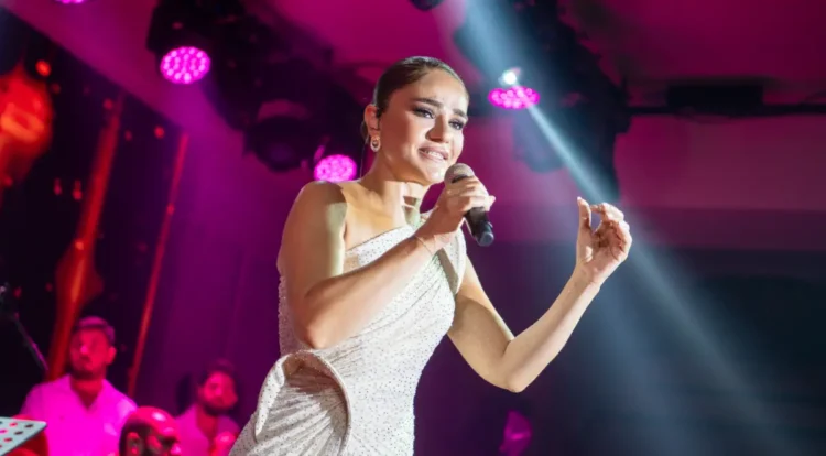 Derya Bedavacı'dan 30 Ağustos mesajı 1 Derya Bedavacı’dan 30 Ağustos mesajı