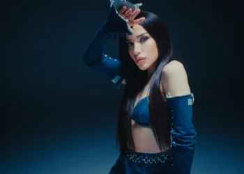 Burcu Güneş’ ten yeni single çalışması ‘Ben Yanmam’