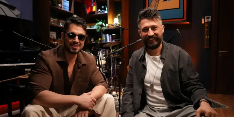 Mert Carim ve Murat Boz’dan 'Aklımda Hep Sen' 4 Mert Carim ve Murat Boz’dan ‘Aklımda Hep Sen’